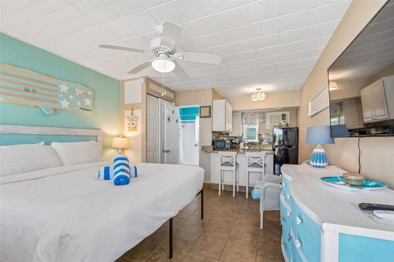 0 bedroom Condo - Hotel at 11730 Gulf Boulevard #31, Tropic Terrace Apt, Treasure Island — photo 4