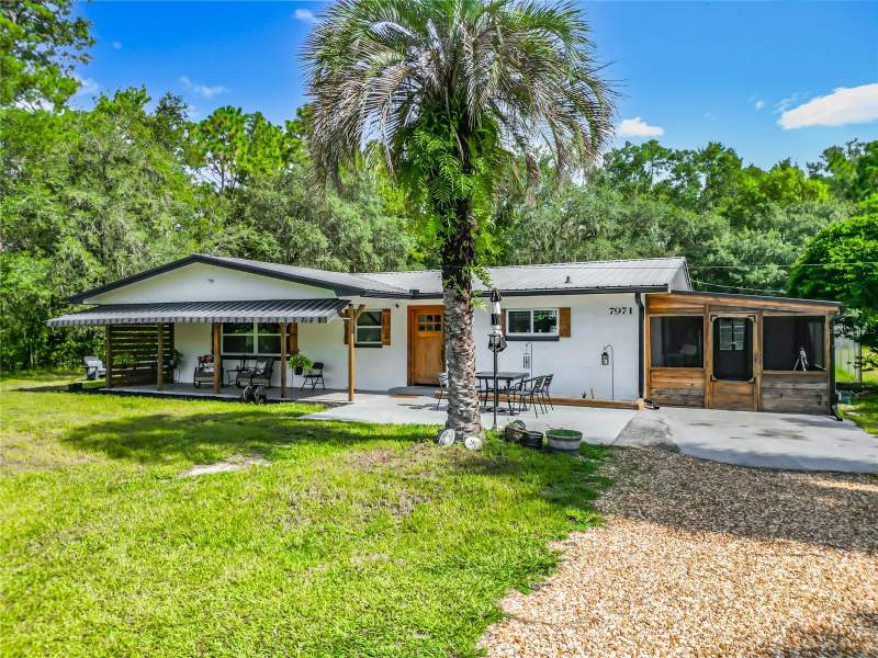 3 bedroom Single Family Residence at 7971 E Highway 25, Acreage, Belleview — photo 4