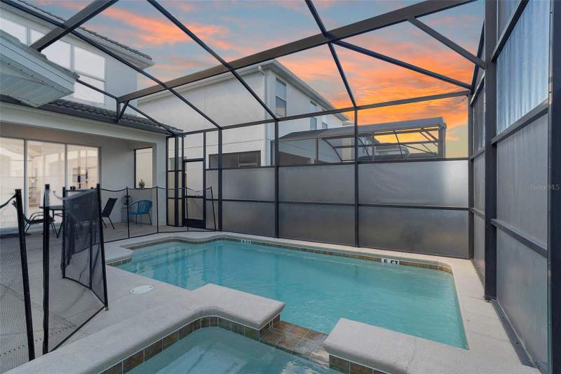 5 bedroom Single Family Residence at 4778 KINGS CASTLE CIRCLE, STOREY LAKE, KISSIMMEE — photo 4