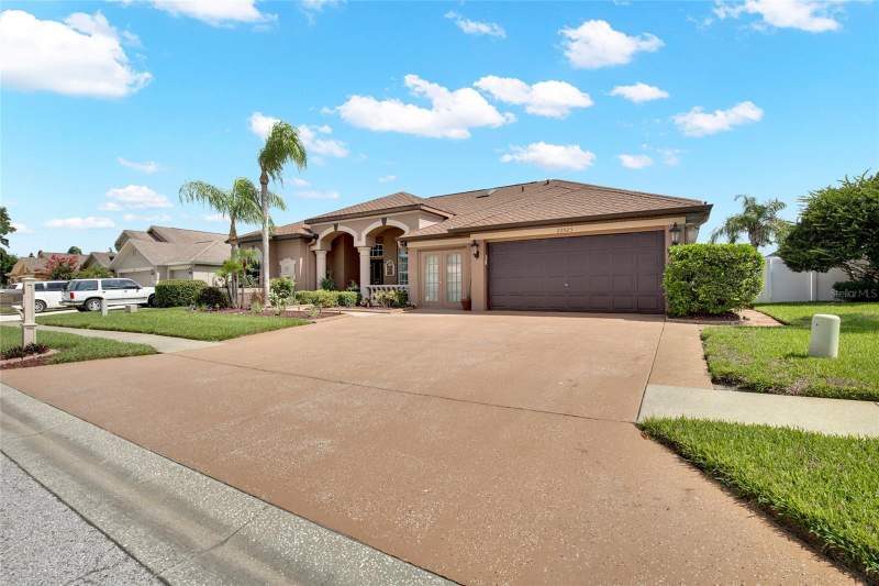4 bedroom Single Family Residence at 22523 Willow Lakes Drive, Willow Bend, Lutz — photo 2