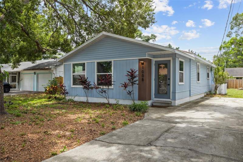 3 bedroom Single Family Residence at 1008 37th Street, Rosedale Manor, Bradenton — photo 2