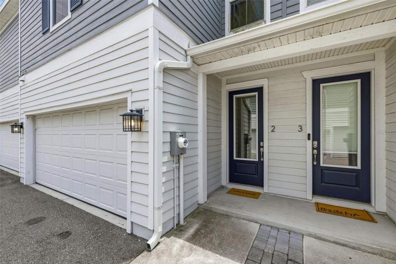 3 bedroom Townhouse at 6621 S Manhattan Avenue #2, Camellia Square Twnhms, Tampa — photo 2