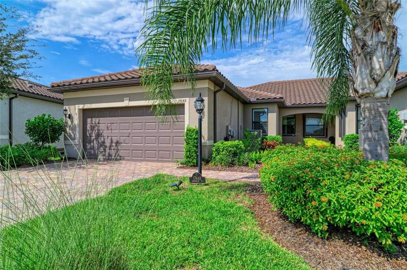 2 bedroom Single Family Residence at 17648 Northwood Place, Del Webb Ph V Subph 5A, 5B & 5C, Lakewood Ranch — photo 1