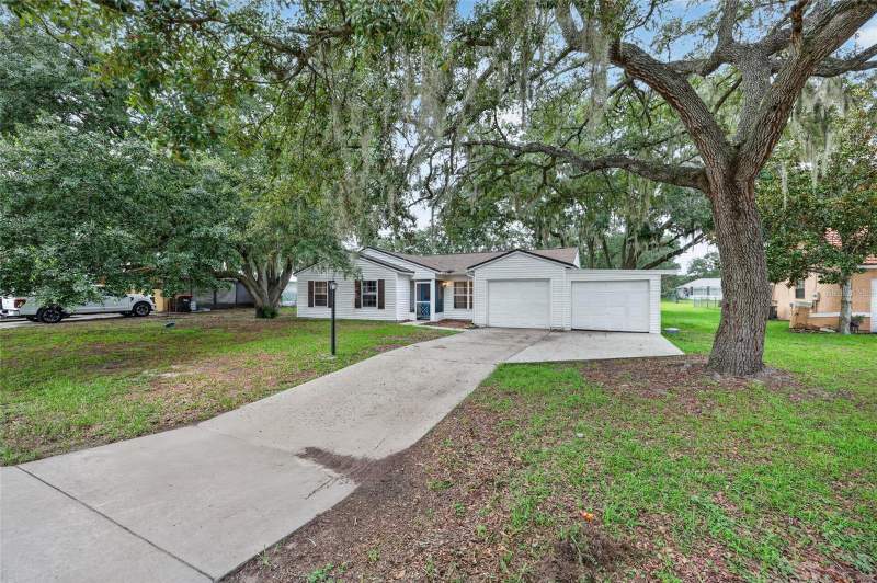 3 bedroom Single Family Residence at 303 Oak Track Pass, Silver Spgs Shores Un 28, Ocala — photo 4