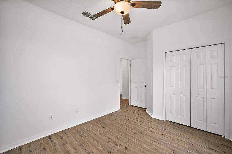 4 bedroom Single Family Residence at 401 Grassy Key Way, Groveland Waterside Pointe Ph 01, Groveland — photo 5