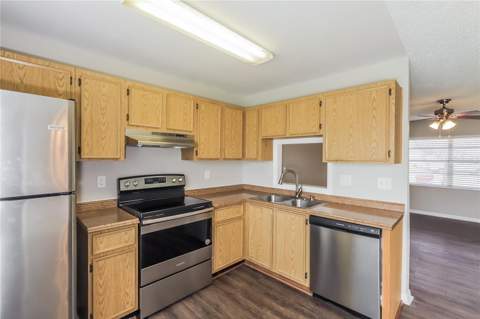 1002 Pinehaven Court, Brandon FL - photo 6 of 6