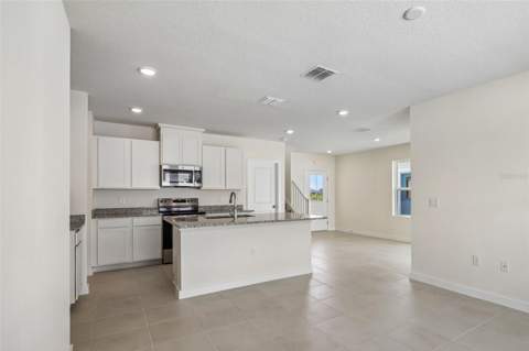 2700 Meadow Crest Drive, St Cloud FL - photo 7 of 31