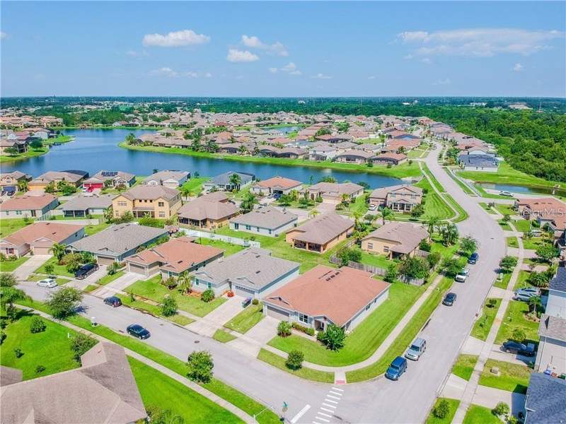 3 bedroom Single Family Residence at 1501 Angler Avenue, Shingle Crk Reserve/Oaks Ph 3, Kissimmee — photo 4