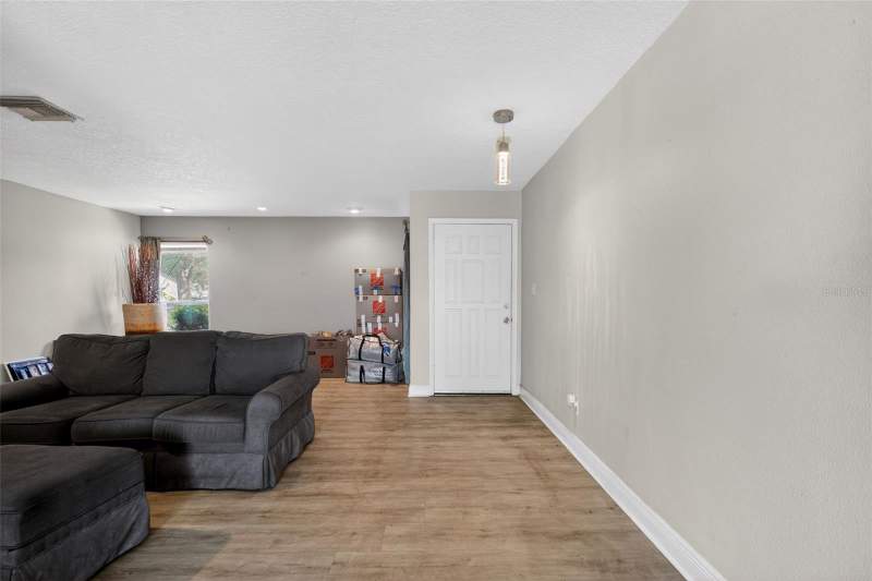 4 bedroom Single Family Residence at 2738 Fireside Court, Oak Hill Manor, Orlando — photo 5