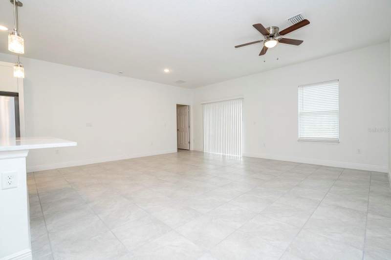 4 bedroom Single Family Residence at 17298 SW 36th Avenue Road, Marion Oaks Un 06, Ocala — photo 5