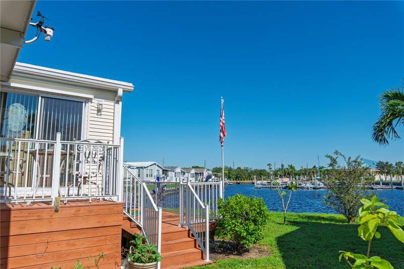 2 bedroom Manufactured Home at 2 Copenhagen Avenue, Windmill Village, Punta Gorda — photo 3