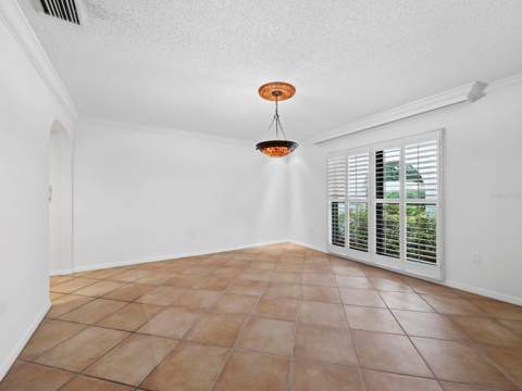 6945 Country Lakes Circle, Sarasota FL - photo 9 of 37