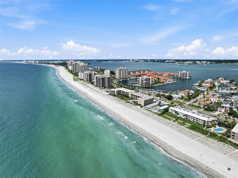 1 bedroom Condominium at 3500 Gulf Boulevard #204, Montmartre-Condo, Belleair Beach — photo 2