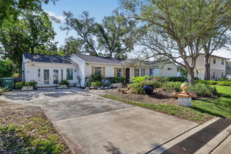 4 bedroom Single Family Residence at 4204 S Renellie Drive, Anita Sub, Tampa — photo 3