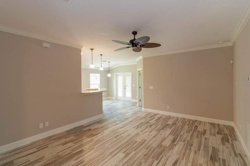 3 bedroom Single Family Residence at 16200 Lenord Street, Lynnwood, Umatilla — photo 3