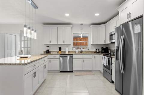 8702 Elmwood Lane, Tampa FL - photo 15 of 55