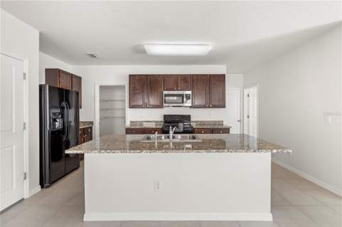 7789 Tuscan Bay Circle, Wesley Chapel FL - photo 14 of 74