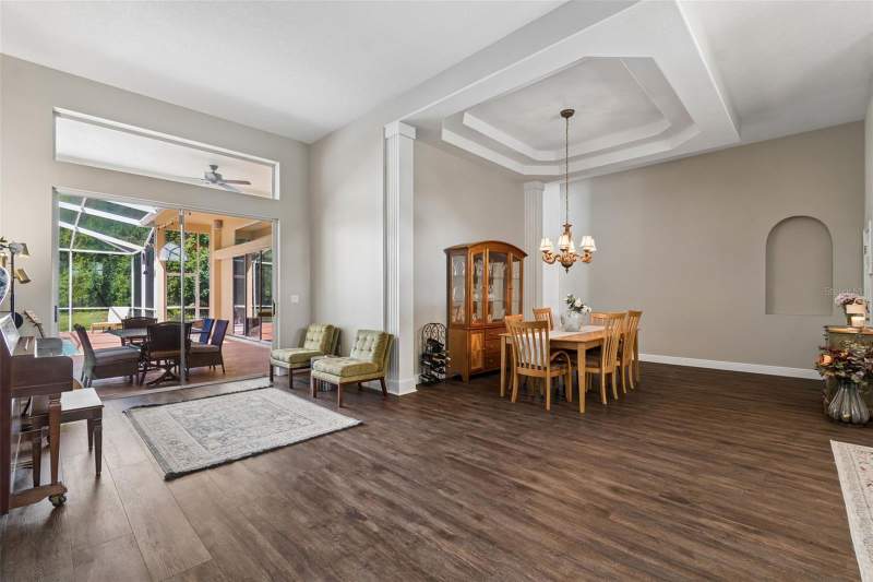 4 bedroom Single Family Residence at 10111 Kingshyre Way, Kingshyre, Tampa — photo 3