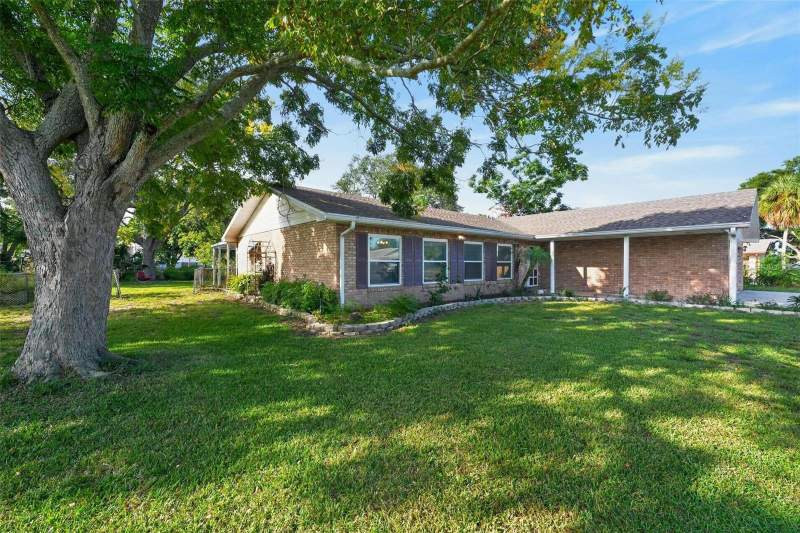 3 bedroom Single Family Residence at 5234 Fredrick Road, Picciola Island Sub, Fruitland Park — photo 2
