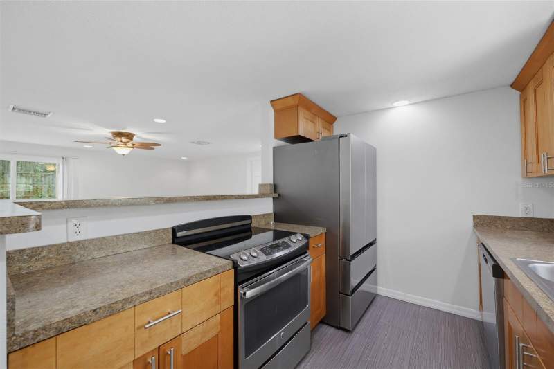 3 bedroom Single Family Residence at 2804 Applewood Drive, Woodvalley Unit 2, Clearwater — photo 4