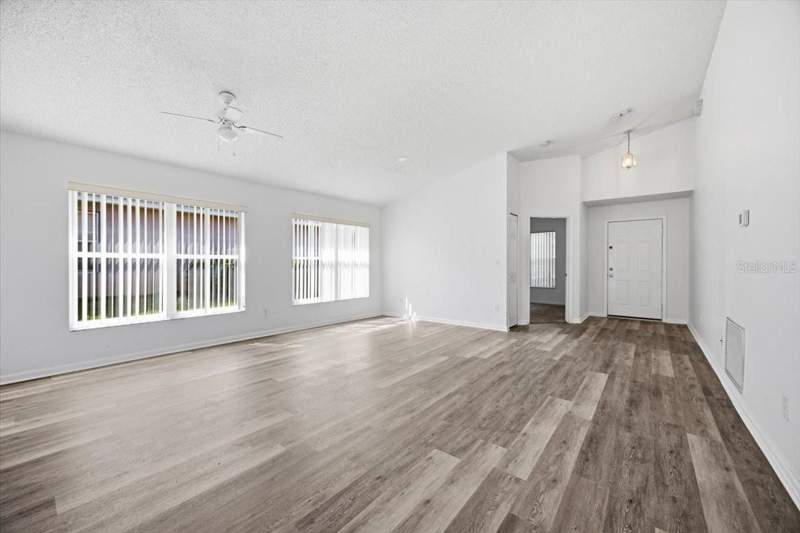 4 bedroom Single Family Residence at 15702 Bay Vista Drive, Weston Hills Sub, Clermont — photo 4