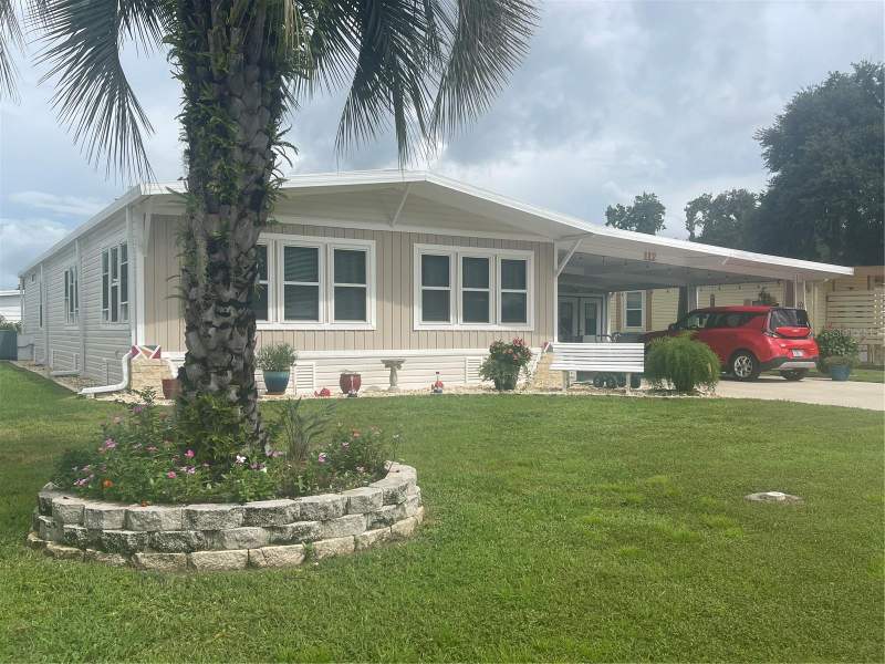 112 LYONIA LANE home for sale in Continental Country Club