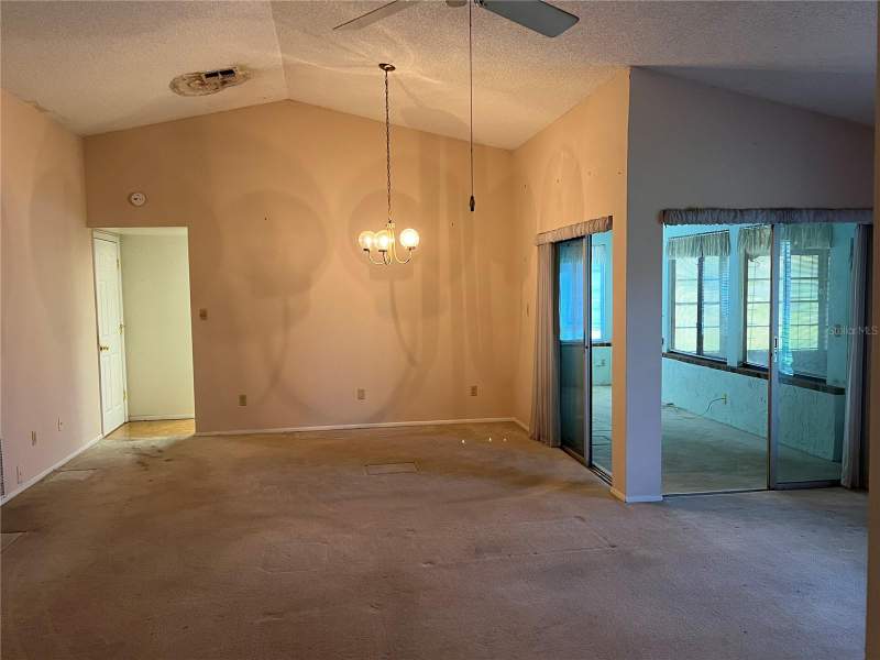 3 bedroom Single Family Residence at 10738 LAZY LAKE DR, LAKE RIDGE VILLAGE, ORLANDO — photo 5