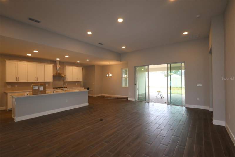 5 bedroom Single Family Residence at 3555 Wolves Creek Place, Willow Run, Apopka — photo 3