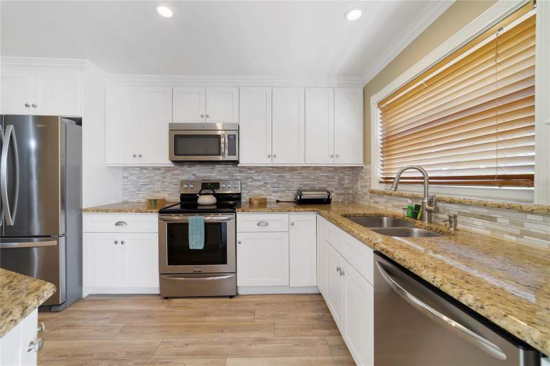 4 bedroom Single Family Residence at 12631 Indiana Woods Lane, Meadow Woods Village 04, Orlando — photo 4