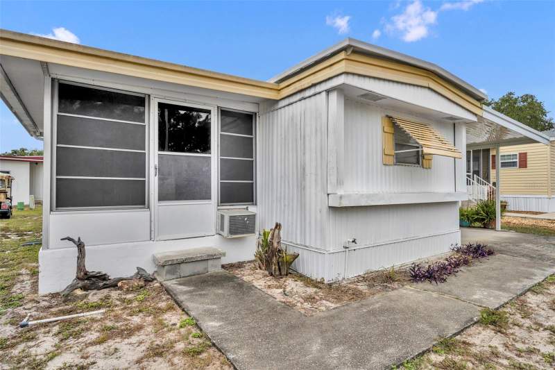 2 bedroom Mobile Home at 11 Hawaiian Way, Molokai Co-Op, Leesburg — photo 5