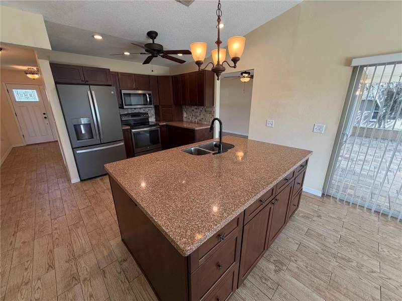 3 bedroom Single Family Residence at 4573 Bayridge Court, Spring Hill, Spring Hill — photo 5