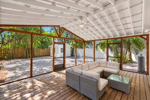 2142 Waldemere Street, Sarasota FL - photo 8 of 37