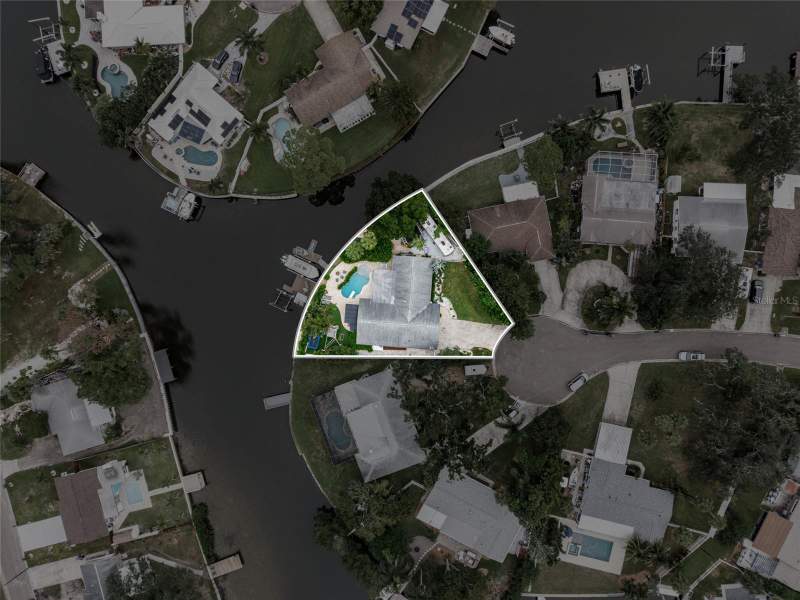 4 bedroom Single Family Residence at 4785 Butterfly Place, Shore Acres Butterfly Lake Rep, St Petersburg — photo 2