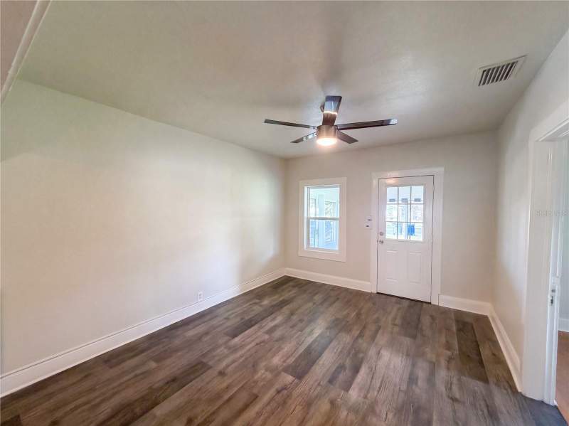 3 bedroom Single Family Residence at 335 E Hoffman Street, Addisons Sub, Lake Alfred — photo 4