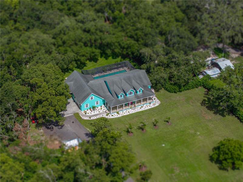 5 bedroom Single Family Residence at 7427 20th Street, Zephyrhills Colony Co, Zephyrhills — photo 5