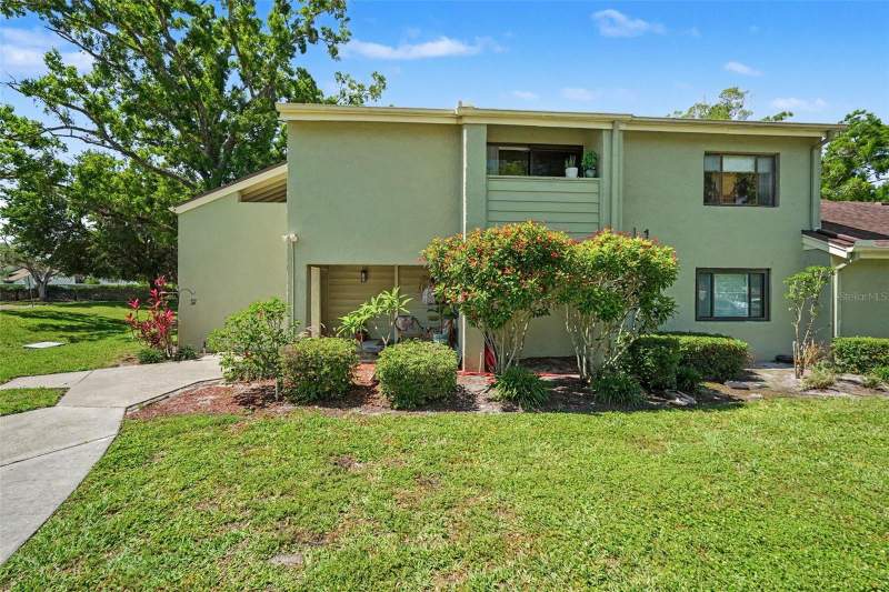 Village GreenCondos for Sale in Tampa, FL