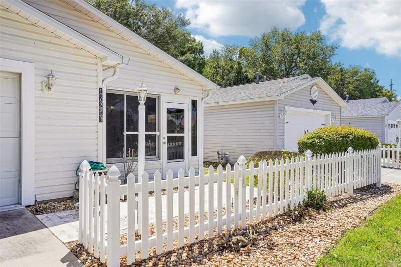 2 bedroom Villa at 17263 SE 93rd Demoss Court, Villages/Marion Ivystone Villa, The Villages — photo 5