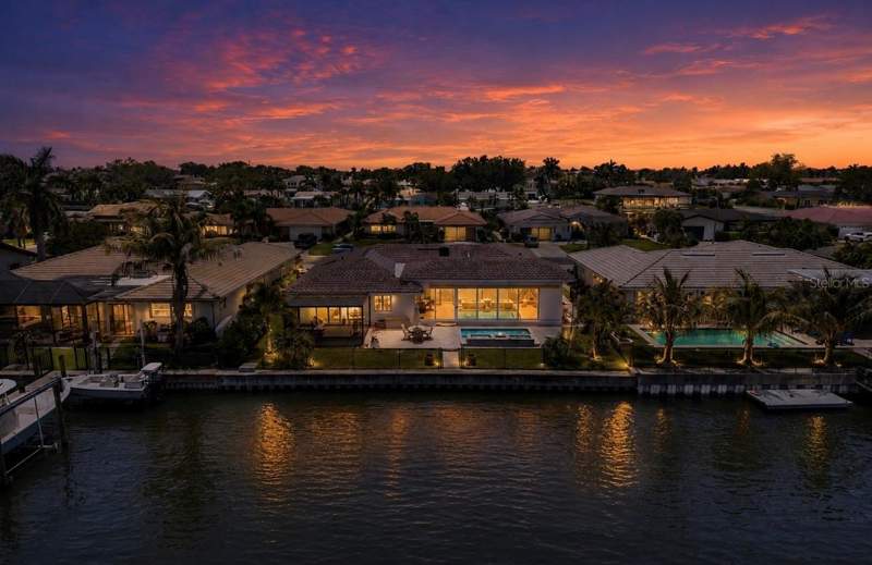 4 bedroom Single Family Residence at 2011 Michigan Avenue, Venetian Isles, St Petersburg — photo 3