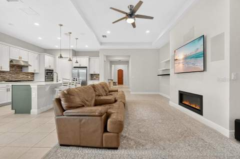 15607 Sylvester Palm Drive, Winter Garden FL - photo 17 of 37