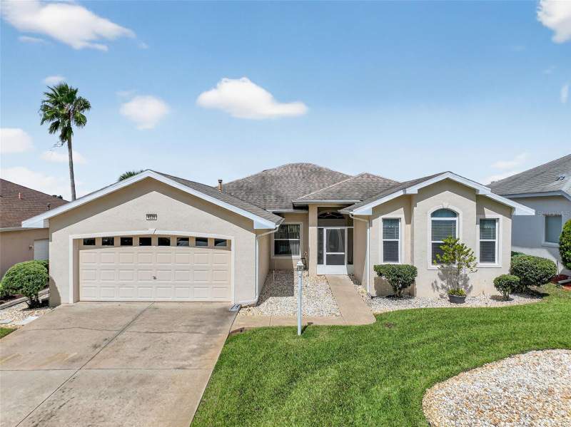 2 bedroom Single Family Residence at 4528 Glen Coe Street, Royal Highlands Ph 01E, Leesburg — photo 2