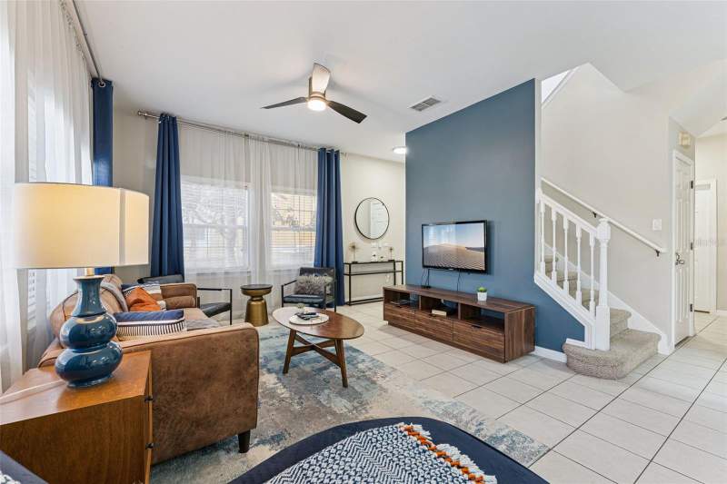 4 bedroom Townhouse at 8572 Bay Lilly Loop, Encantada Ph 1, Kissimmee — photo 3