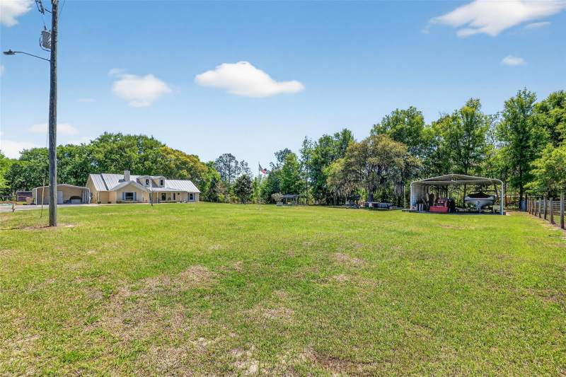 5 bedroom Single Family Residence at 32510 Whitney Road, Leesburg, Leesburg — photo 4