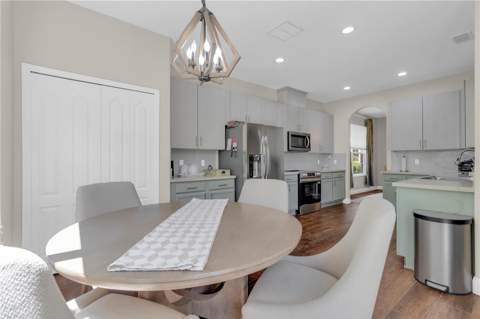 13051 Moss Park Ridge Drive, Orlando FL - photo 10 of 40