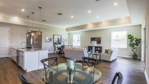 30513 Prestwick Avenue, Sorrento FL - photo 6 of 33
