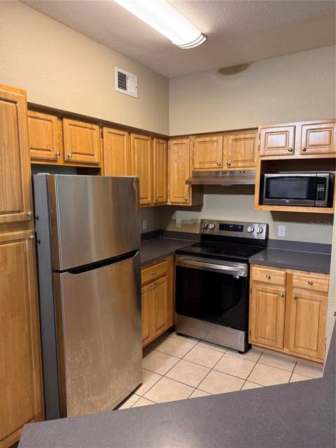 6663 Queens Borough Avenue #206, Orlando FL - photo 14 of 24