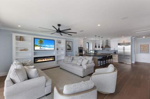 2415 Avenue B, Bradenton Beach FL - photo 6 of 6