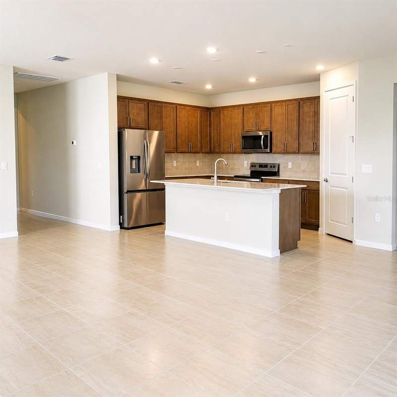 4 bedroom Single Family Residence at 17391 Saw Palmetto Avenue, Serenoa Lakes Phase 2, Clermont — photo 3
