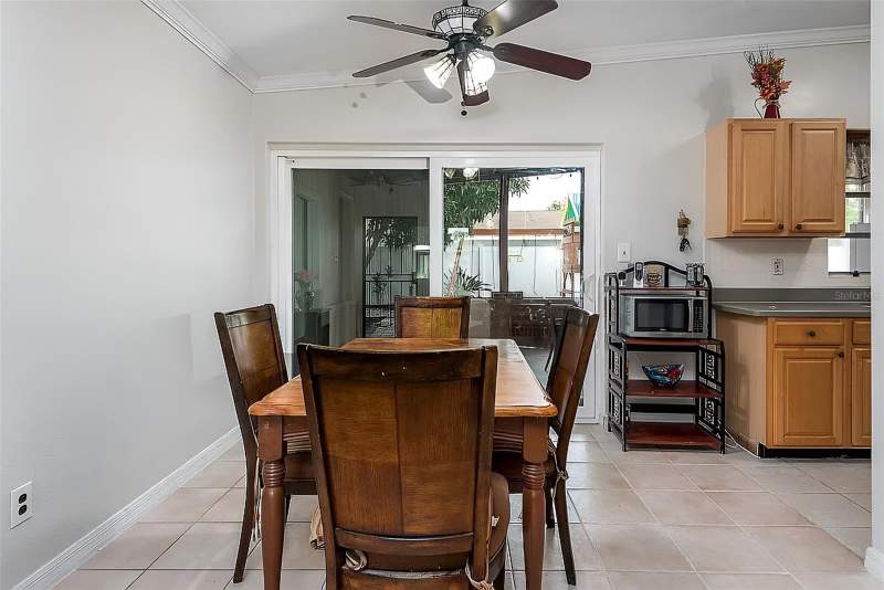 4 bedroom Single Family Residence at 7008 Tripoli Way, Azalea Park Sec 32, Orlando — photo 2
