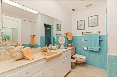 1036 North Shore Drive #1, St Petersburg FL - photo 17 of 38