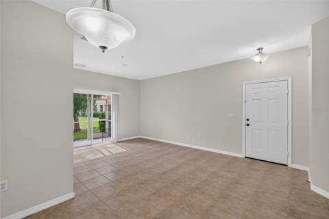 3707 Parkridge Circle #7-106, Sarasota FL - photo 7 of 22